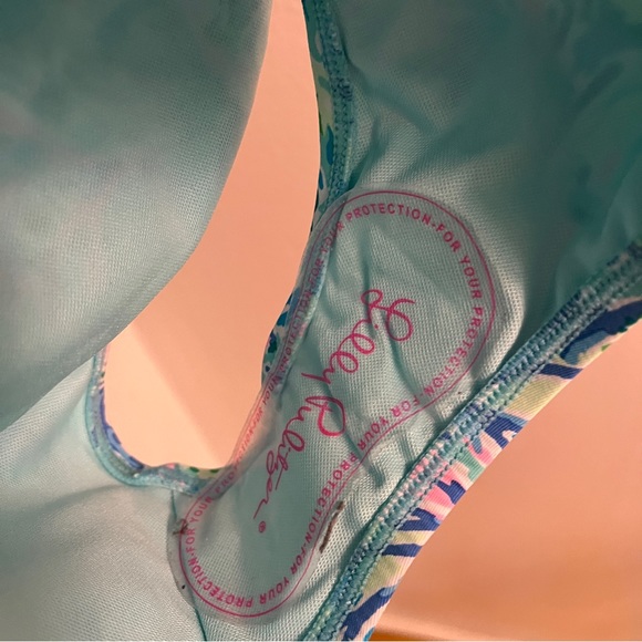 Sz. 14 Lilly Pulitzer One Piece swimsuit - Picture 9 of 16